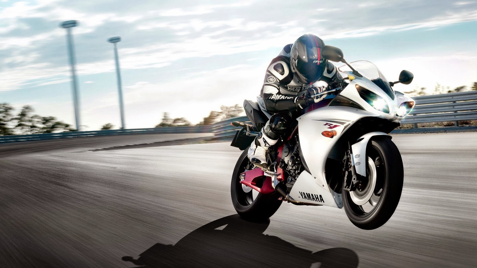 Fast Bikes 2013 Yamaha R3 Great Images And Wallpapers