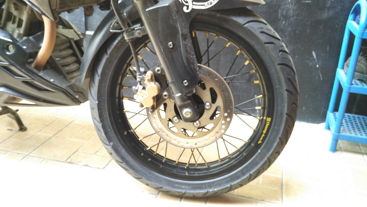 Vahiy Winandar Modifikasi Old Vixion Velg Lebar Jari Jari