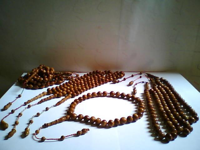 BARANG2 DI MESIR: Tasbih dan Gelang Koka