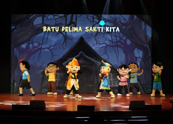 Sinopsis Teater Muzikal Upin & Ipin – Pin Pin Pom!