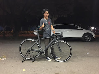 Sepeda Balap Carbon BLACK PENGE 105 2x11speed