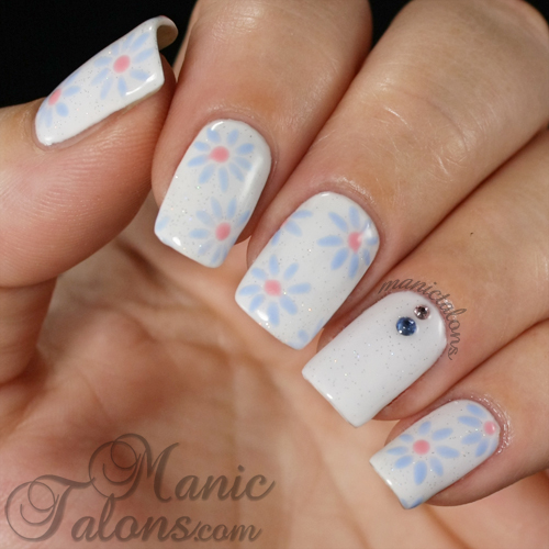 Blue Floral Manicure