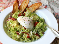 Salad Lyonnaise – A Super Salad from a City of Meat 