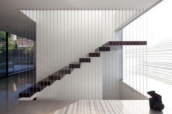 Minimal stairs in Modern Bauhaus Mansion In Israel 