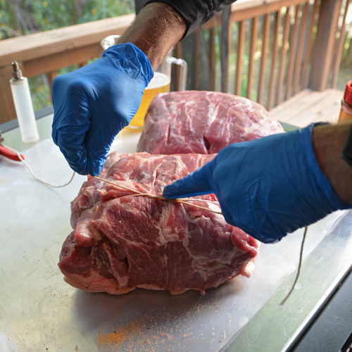 Smoking Pork Butts 2 Ways on the Big Green Eggs