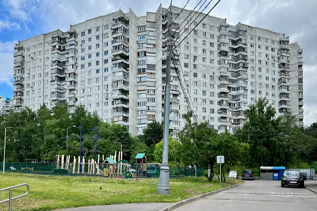 Голубинская улица, дворы, жилой дом 1980 года постройки