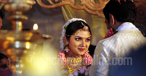 Actress Samvritha Sunil Marriage with Akhil photo