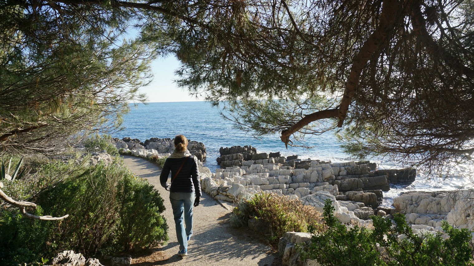 Coastal trail around Cap d Antibes