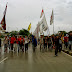 mahasiswa melakukan longmarch.