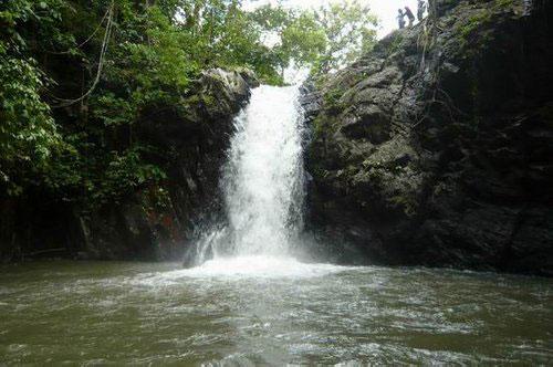 wallpaper pemandangan air terjun. wallpaper pemandangan air terjun. wallpaper pemandangan