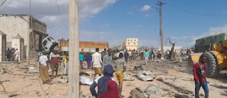 Truck Bomb kills 10 in Somalia