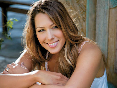 American Pop Singer Colbie Caillat Wiki & Pictures