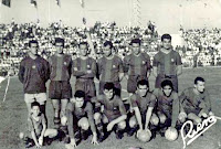 C. F. BARCELONA. Temporada 1961-62. Pesudo, Foncho, Rodri I, Gracia, Segarra, Gensana. Eulogio Martínez, Kocsis, Evaristo, Benítez y Szalay. C. F. BARCELONA 2 C. A. RIVER PLATE 0 Sábado 26/08/1961. Trofeo Ramón de Carranza, semifinal. Cádiz, estadio Ramón de Carranza. GOLES: 1-0: 41’, Eulogio Martínez. 2-0: 60’, Kocsis.