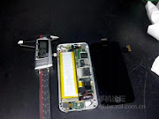 The iPhone 5S is said to feature the same form factor of the iPhone 5, . (iphone innards)