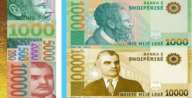 Dolën në treg kartmonedhat 100,000 lekëshe