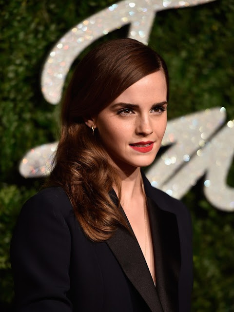 Emma Watson bikin klab buku feminis