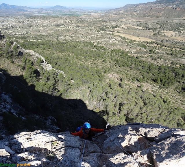 Via Ferrata y ascensión al Pico en la Sierra de Lúgar