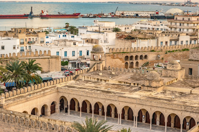 Monastir, Entre Histoire Fascinante et Plages Sereines en Méditerranée
