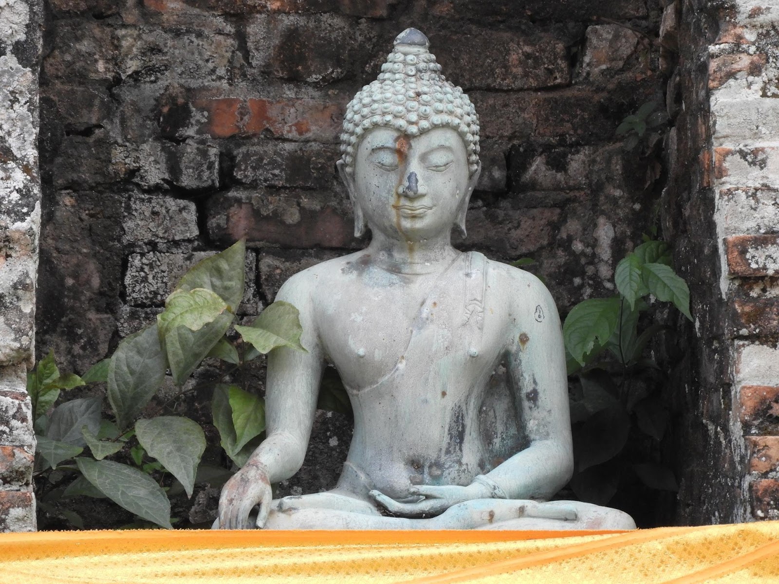 Wat Doi Ngam Muang