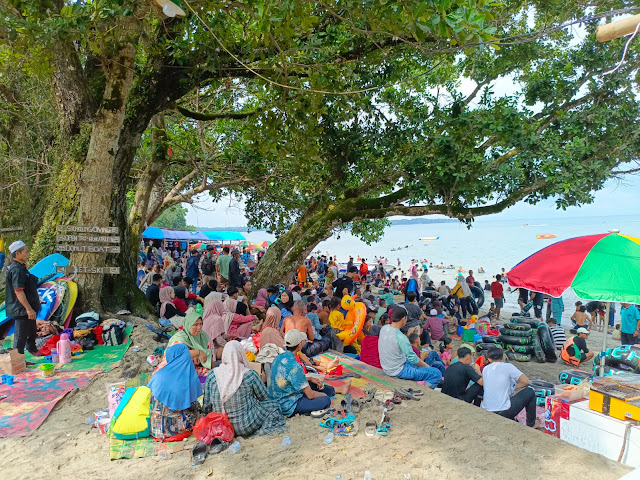 Pantai Carita Ramai Dikunjungi Wisatawan, Ini Catatan KPPC