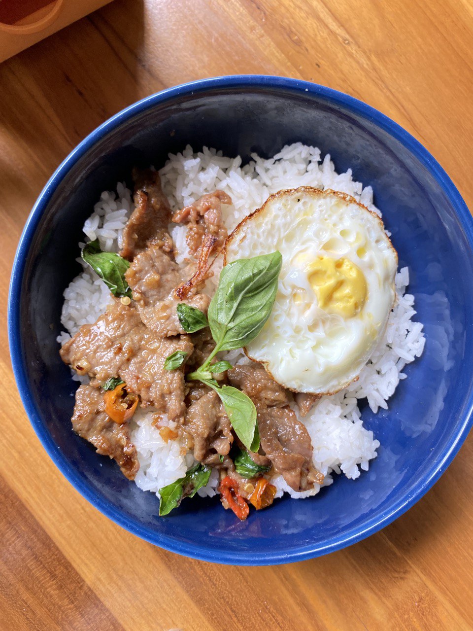 thai beef basil ala Hindia Koffie