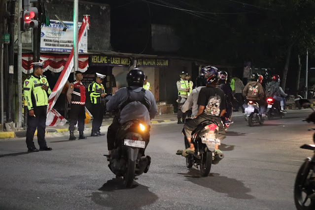  Polres Madiun Kota Gelar Penyekatan Jalur Perbatasan pada Pengesahan Warga Baru Pandan Alas