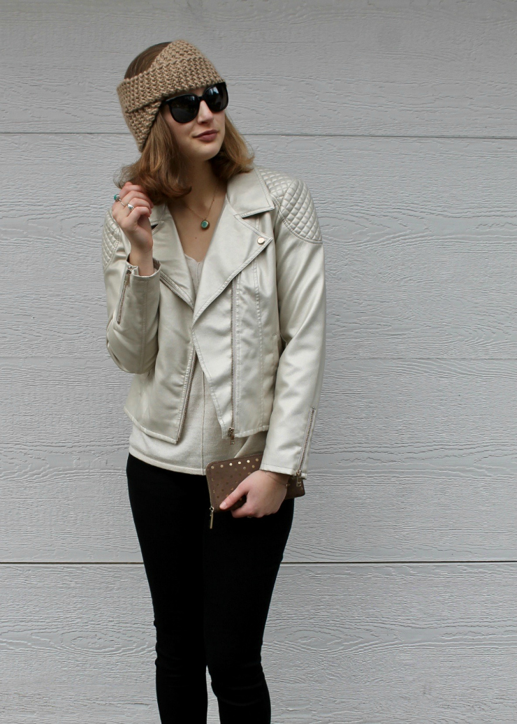 Knit ear warmer, cream leather jacket, cream sweater, black skinny jeans and Vans #ootd