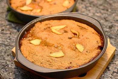 apple upside down cake 2