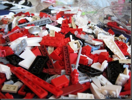 Lego 10220 med 1332 osorterade bitar