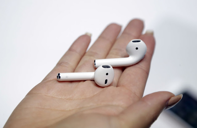 Apple’s new AirPods