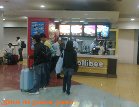 Jollibee inside NAIA Terminal 3