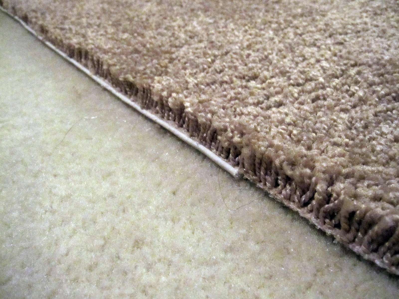 Fuzzy Side Up Binding Or Serging What S The Difference When It Comes To Finishing Repairing Your Area Rug