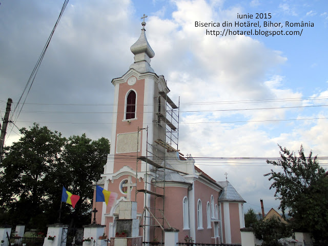 Biserica din Hotarel, Bihor, Romania iunie 2015 ; satul Hotarel comuna Lunca judetul Bihor Romania