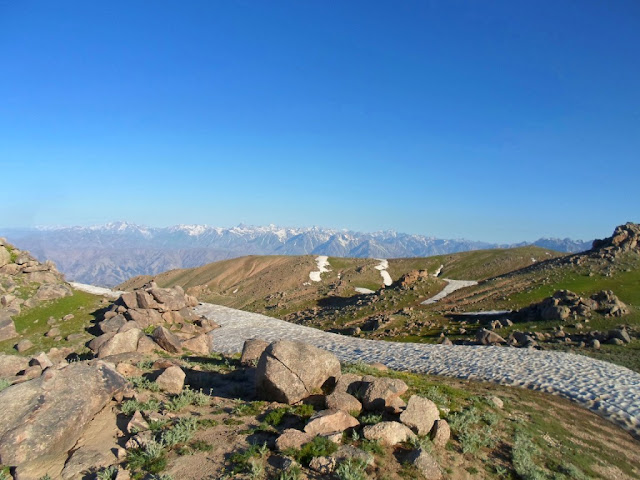 Поход на гору Олам Джахон, хребет между Варзобом и Ромитом, Таджикистан