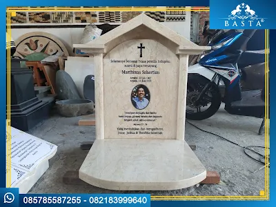 Contoh Batu Nisan dari Marmer