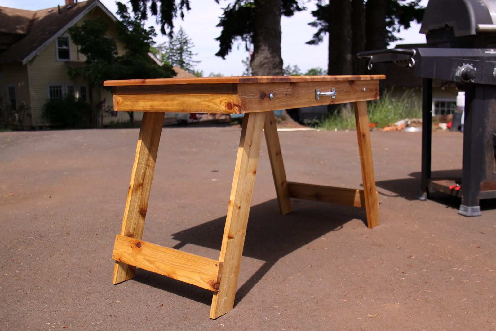 Andrew Stahr Specialty Woodworking: Portable Barbecue Table