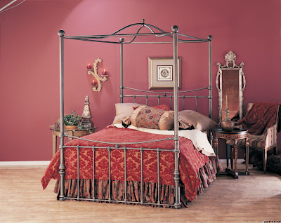  Canopy Beds