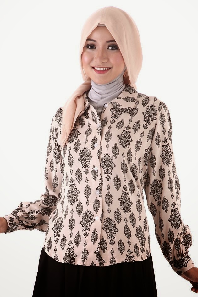  Baju  Batik  Muslim Wanita 
