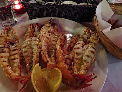 Les Bouchons, prawns