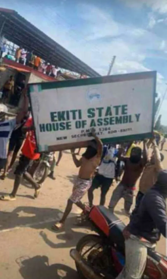 #EndSARS: Peaceful Protesters Whisked Away Ekiti State House Of Assembly Signpost