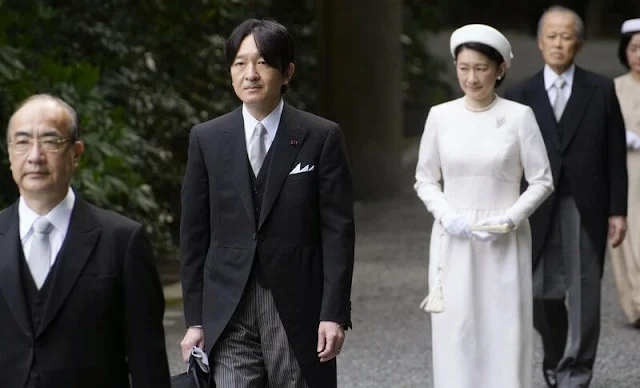 Crown Prince Akishino (Fumihito) and his wife Crown Princess Kiko visited Ise Jingu Shrine for Rikkoshi-no-Rei ceremony