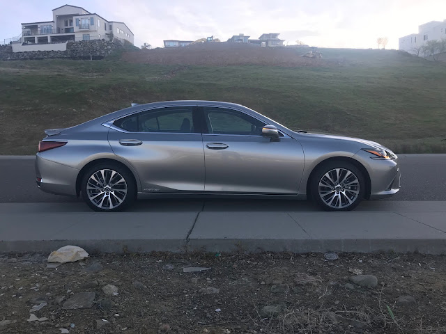 Side view of 2020 Lexus ES 300h