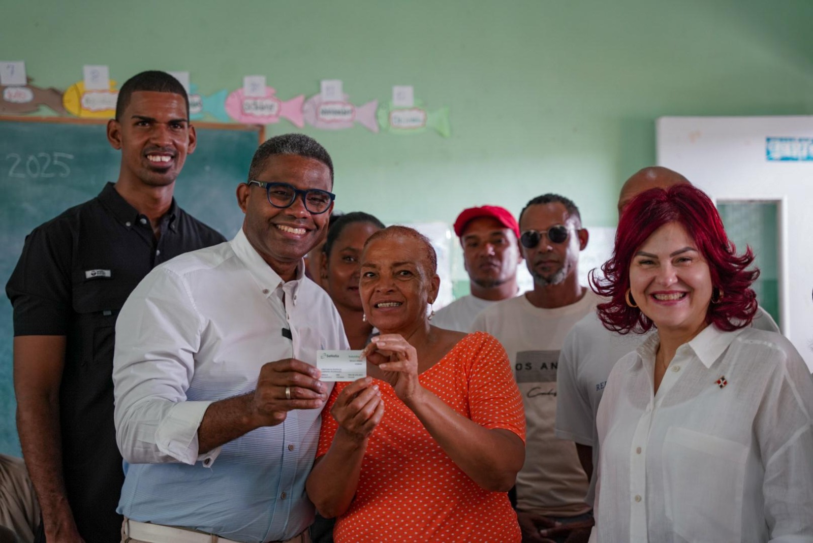 Jornada Primero Tú en Las Barías de Baní, provincia Peravia, encabezada por Robert Polanco, director del Propeep