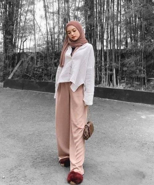 Model Baju Hijab Romantis untuk Kuliah