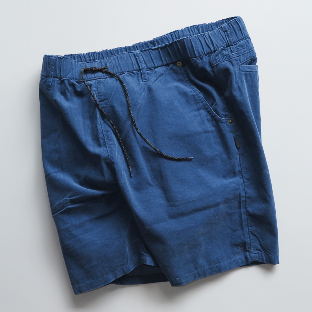 ANASOLULE Corduroy Shorts Price:12,744yen TRUMPS