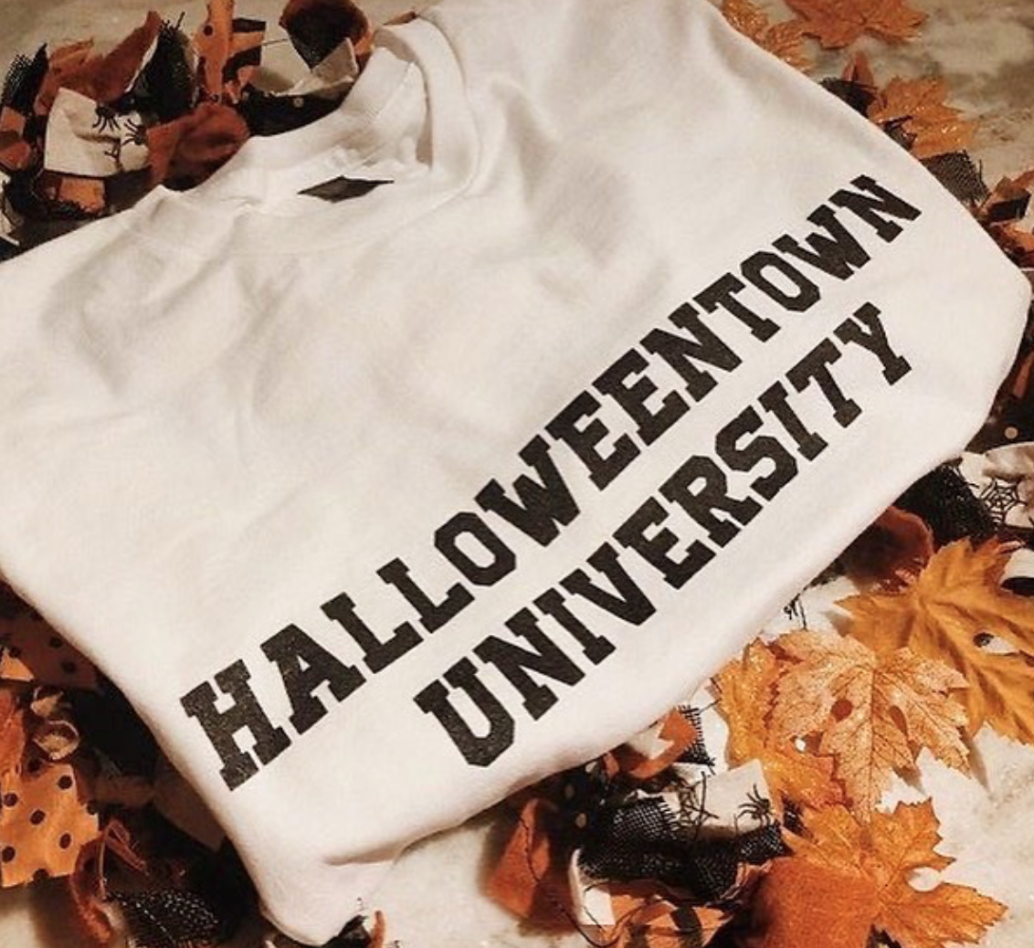 HalloweenTown University Crewneck | biblio-style.com