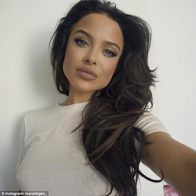  Mara Teigen  looks so much like angelina jolie