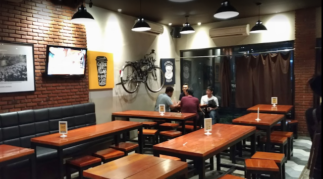 Alamat, Harga Makanan, Review serta Lokasi Warunk Upnormal Surabaya via Google Maps