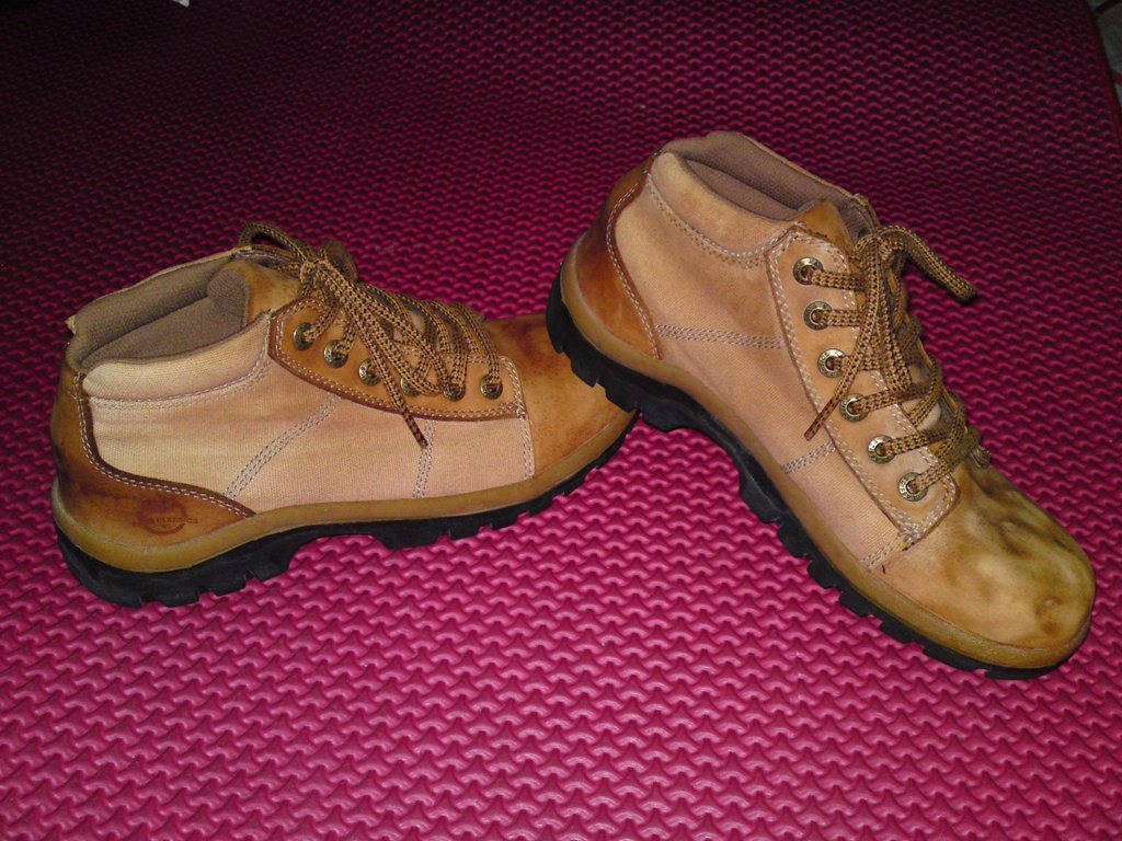 ONE X CENTER BUNDLE Kasut  Kama Classics Boots SOLD 