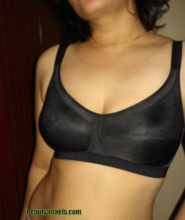 Desi Mallu South Aunties Hot Front Stills http://rkwebdirectory.com/